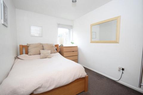 1 bedroom flat for sale, Claremont, Laleham Road, Shepperton, TW17