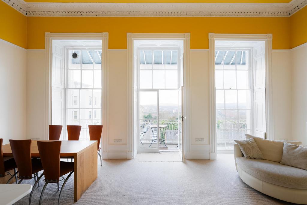 Apartment in Bristol, Clifton Village, Hotwells - View 5
