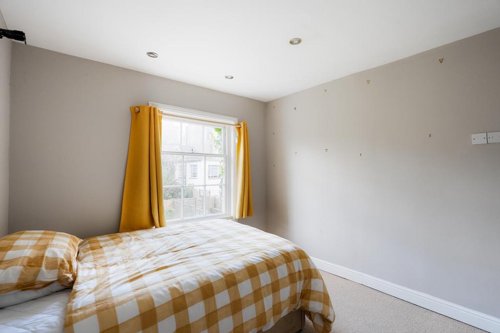 Apartment in Bristol, Clifton Village, Hotwells - More