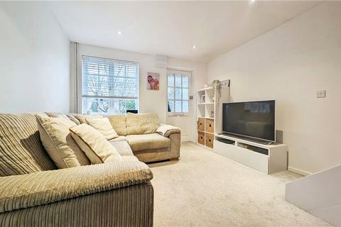 21 Field End, Farnham, GU9 9HZ