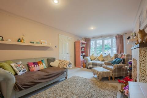 4 bedroom detached house for sale, Brunel Close, Southampton SO30