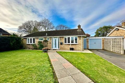 3 bedroom bungalow for sale, Everlea Close, Everton, Lymington, Hampshire, SO41
