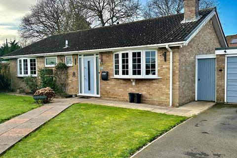 3 bedroom bungalow for sale, Everlea Close, Everton, Lymington, Hampshire, SO41