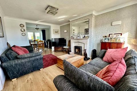 3 bedroom bungalow for sale, Everlea Close, Everton, Lymington, Hampshire, SO41