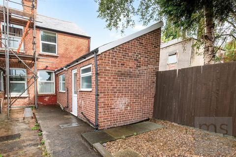 34 Warwick Street, Nottingham, NG7 2PJ