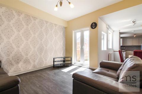 5 bedroom semi-detached house to rent, Church Street, Nottingham NG7