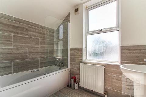 5 bedroom semi-detached house to rent, Church Street, Nottingham NG7