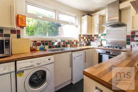 6 bedroom semi-detached house to rent, Seely Road, Nottingham NG7