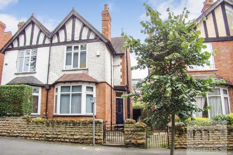 4 bedroom semi-detached house to rent, Rolleston Drive, Nottingham NG7