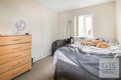 2 bedroom flat to rent, Templars Court, Nottingham NG7