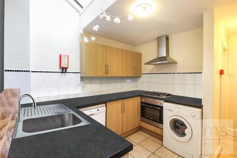 5 bedroom terraced house to rent, Mettham Street, Nottingham NG7