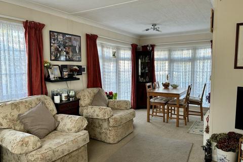 2 bedroom park home for sale, London Road, West Kingsdown, Kent