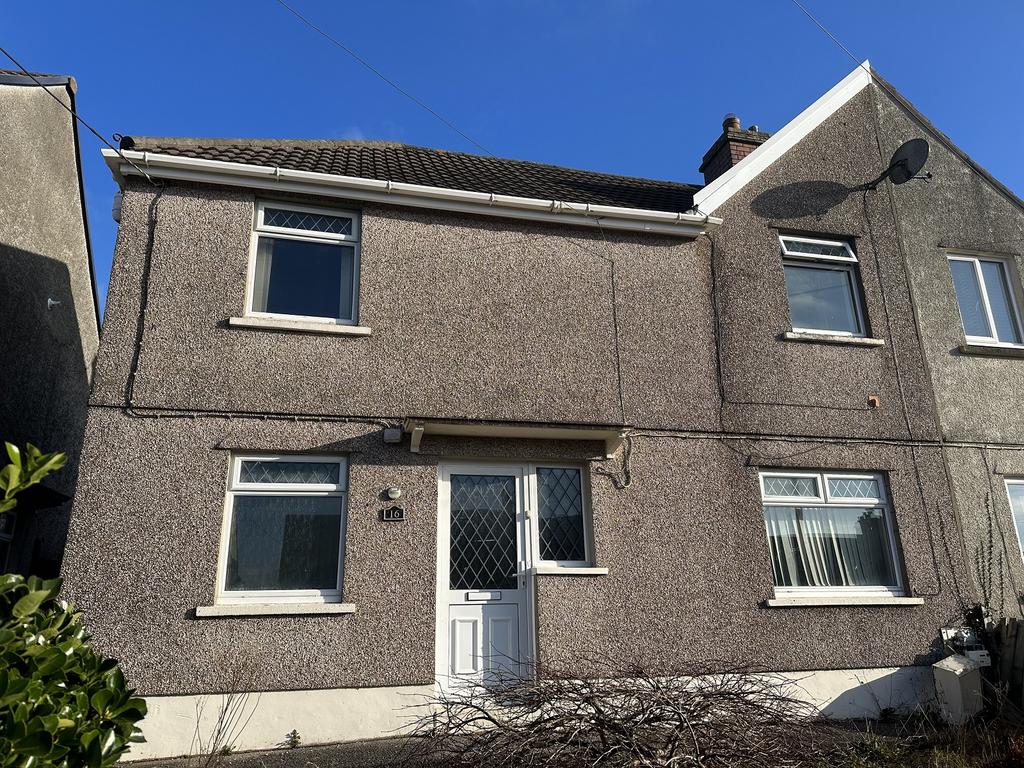 Lluest Ystradgynlais, Swansea. 3 bed semidetached house for sale £