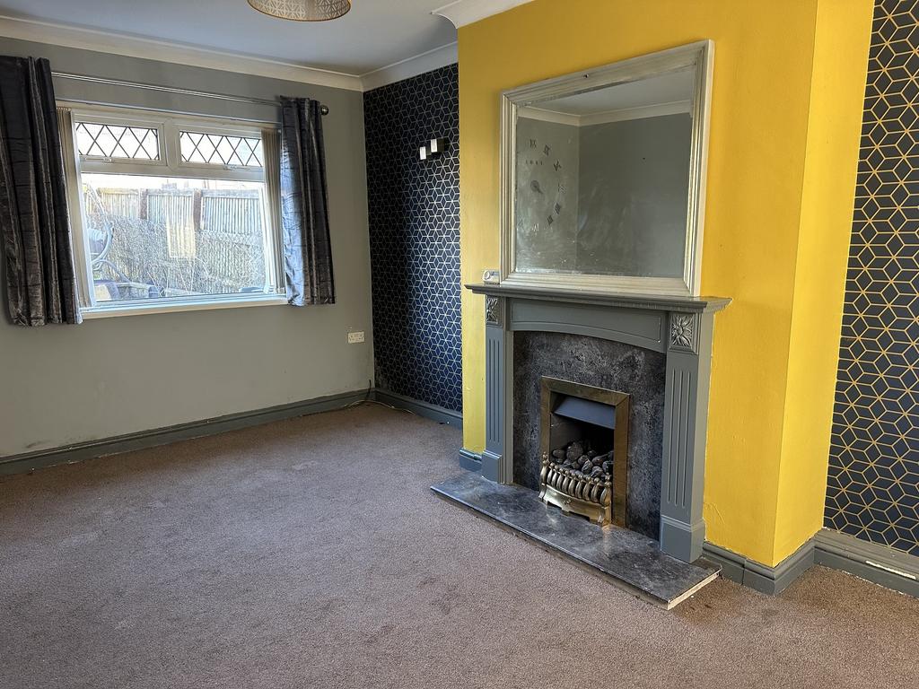 Lluest Ystradgynlais, Swansea. 3 bed semidetached house for sale £