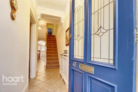 47 Manor Road, Romford, RM1 2RD