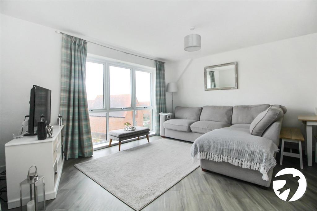 Pilots View, Chatham, Kent, ME4 2 bed flat for sale £240,000