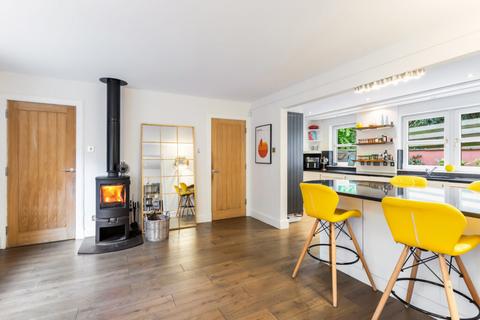 17 Caddells Row, Edinburgh, EH4 6HY