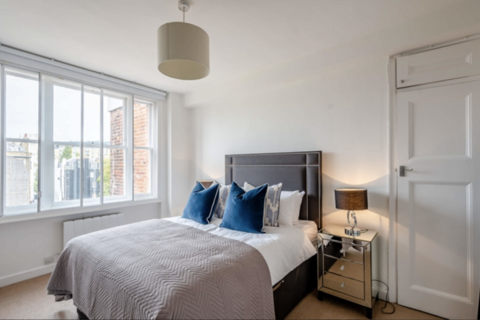 1 bedroom flat to rent, Hill Street, London W1J