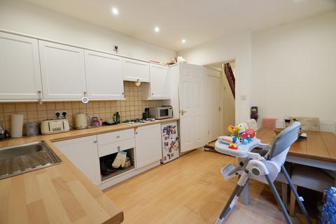 3 bedroom terraced house for sale - 24 Clifton Street, Barry, Vale of Glam. CF62 7RG