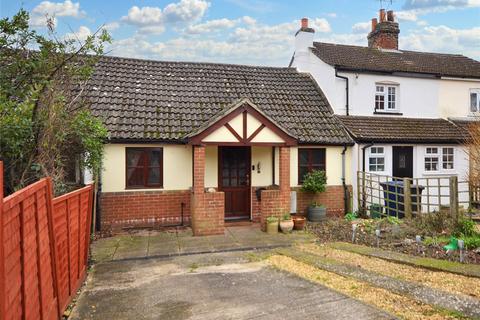 2 bedroom terraced house for sale - Bishops Road, Farnham, Surrey, GU9
