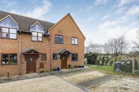 3 bedroom semi-detached house for sale - Pipers Mead, Bicester, OX25