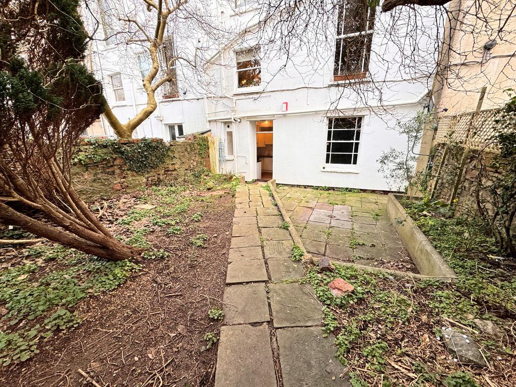 Garden Rear View T202401101106.jpg