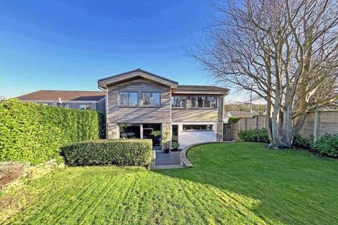 The Pines, 28a Guildford Road, Hayle, TR27 4PP