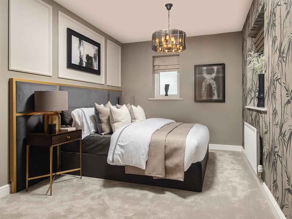 Spacious double bedroom