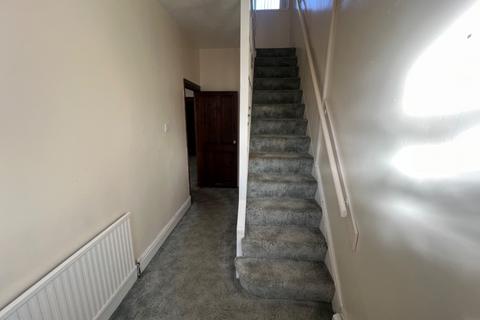 3 bedroom semi-detached house for sale - Bryn Road, Clydach, Swansea, West Glamorgan, SA6 5HT