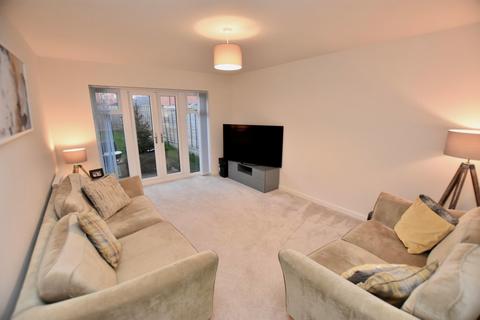 4 bedroom detached house for sale - Gillott Drive, Blythe Valley, Shirley