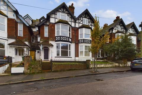 5 bedroom semi-detached house for sale, Millfield, Folkestone