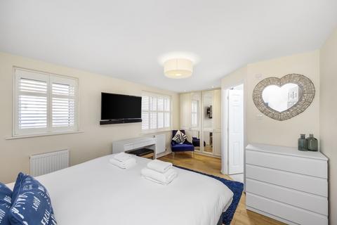 3 bedroom apartment to rent - Neptune Court, Brighton Marina Village