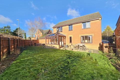 79 Beech Drive, Brackley, NN13 6JG