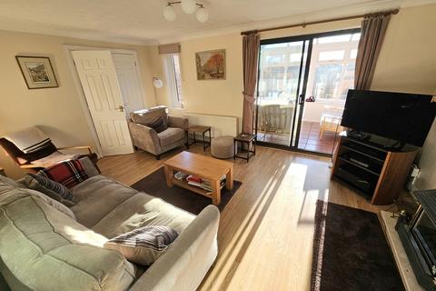 79 Beech Drive, Brackley, NN13 6JG