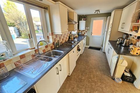 79 Beech Drive, Brackley, NN13 6JG