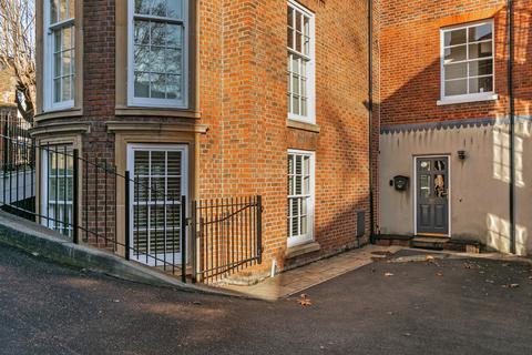 20 Albion Place, Winchester, SO23 8AX