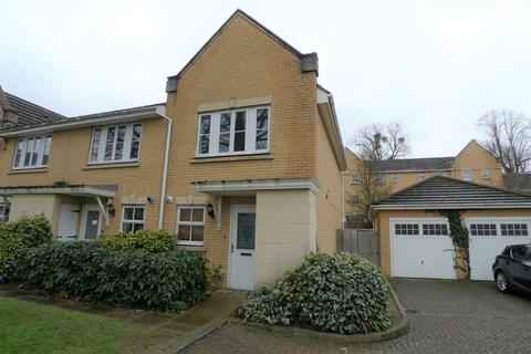 2 bedroom end of terrace house to rent, Sparkes Close, Bromley BR2