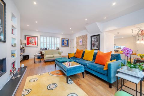 205 East Ferry Road, London, E14 3BB