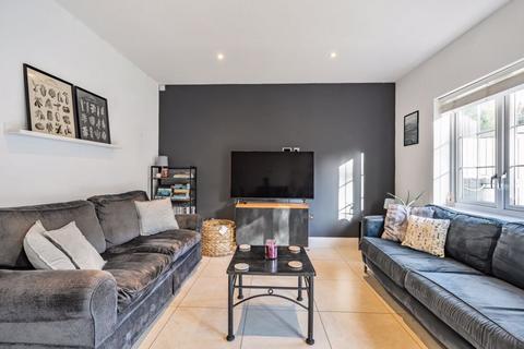 2 Delves Close, Purley, CR8 4HS