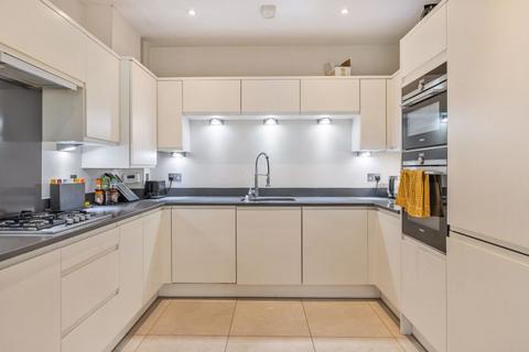 2 Delves Close, Purley, CR8 4HS