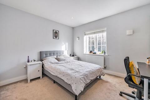 2 Delves Close, Purley, CR8 4HS