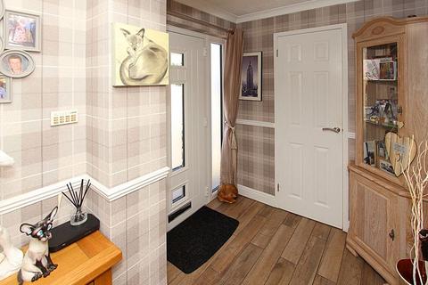 5 Clap Gate Grove, Wombourne, Wolverhampton, WV5 8JS