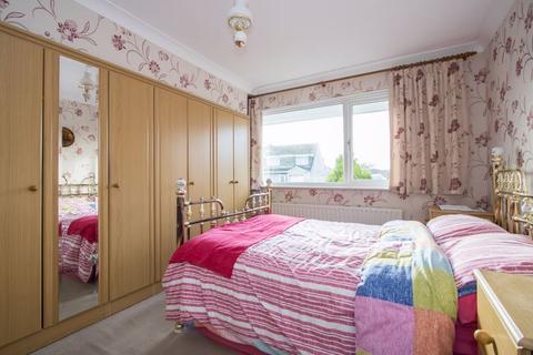 76 Beechwood Drive, Penarth, CF64 3QZ