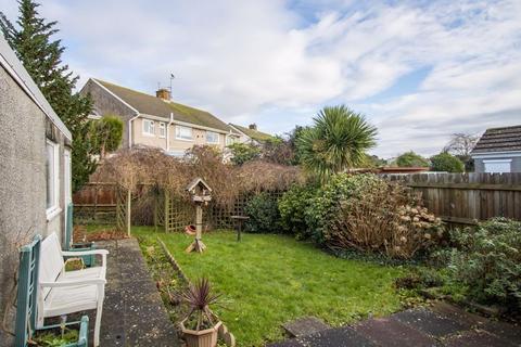 76 Beechwood Drive, Penarth, CF64 3QZ