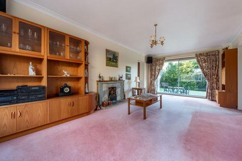 2 Browning Road, Fetcham, Leatherhead, KT22 9HN