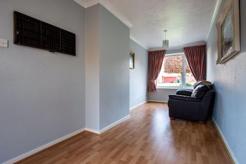 2 Browning Road, Fetcham, Leatherhead, KT22 9HN