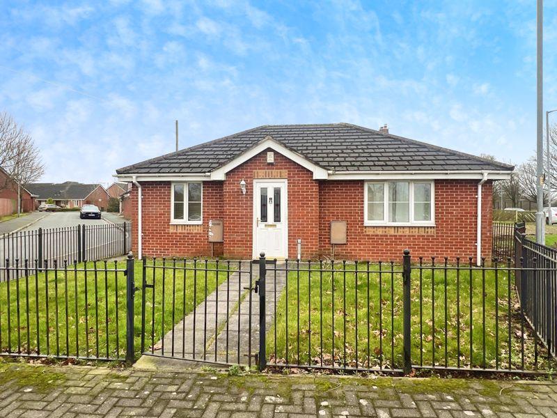 Leacroft Avenue, Darcy Lever 2 bed detached bungalow for sale £175,000