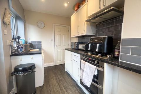 22 Eversley Avenue, Leek, ST13 5HS