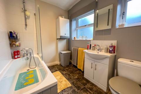 22 Eversley Avenue, Leek, ST13 5HS