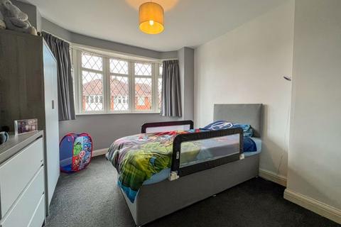 22 Eversley Avenue, Leek, ST13 5HS